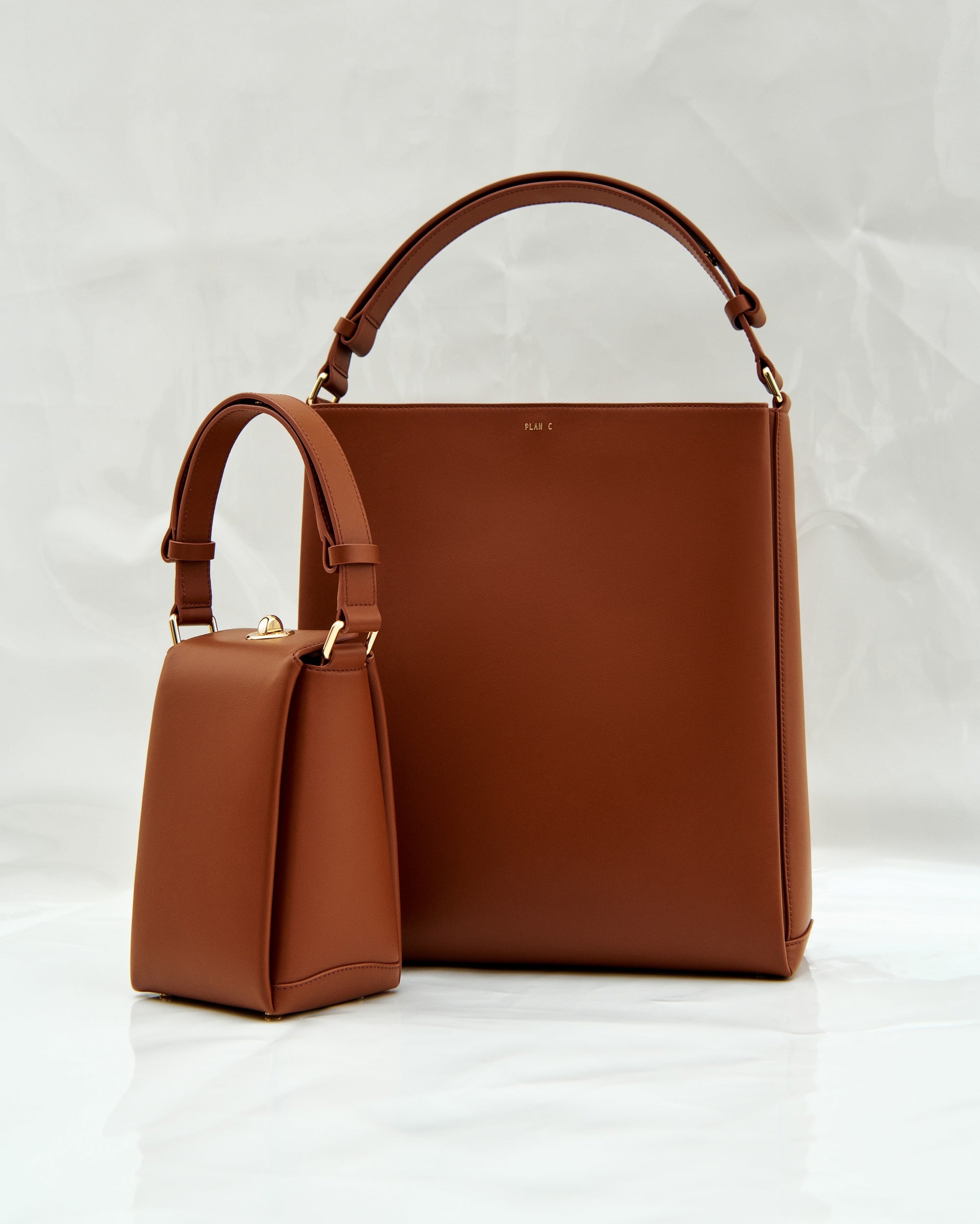 FOLDED FAMILY OF BAGS AND ACCESSORIES – Plan C