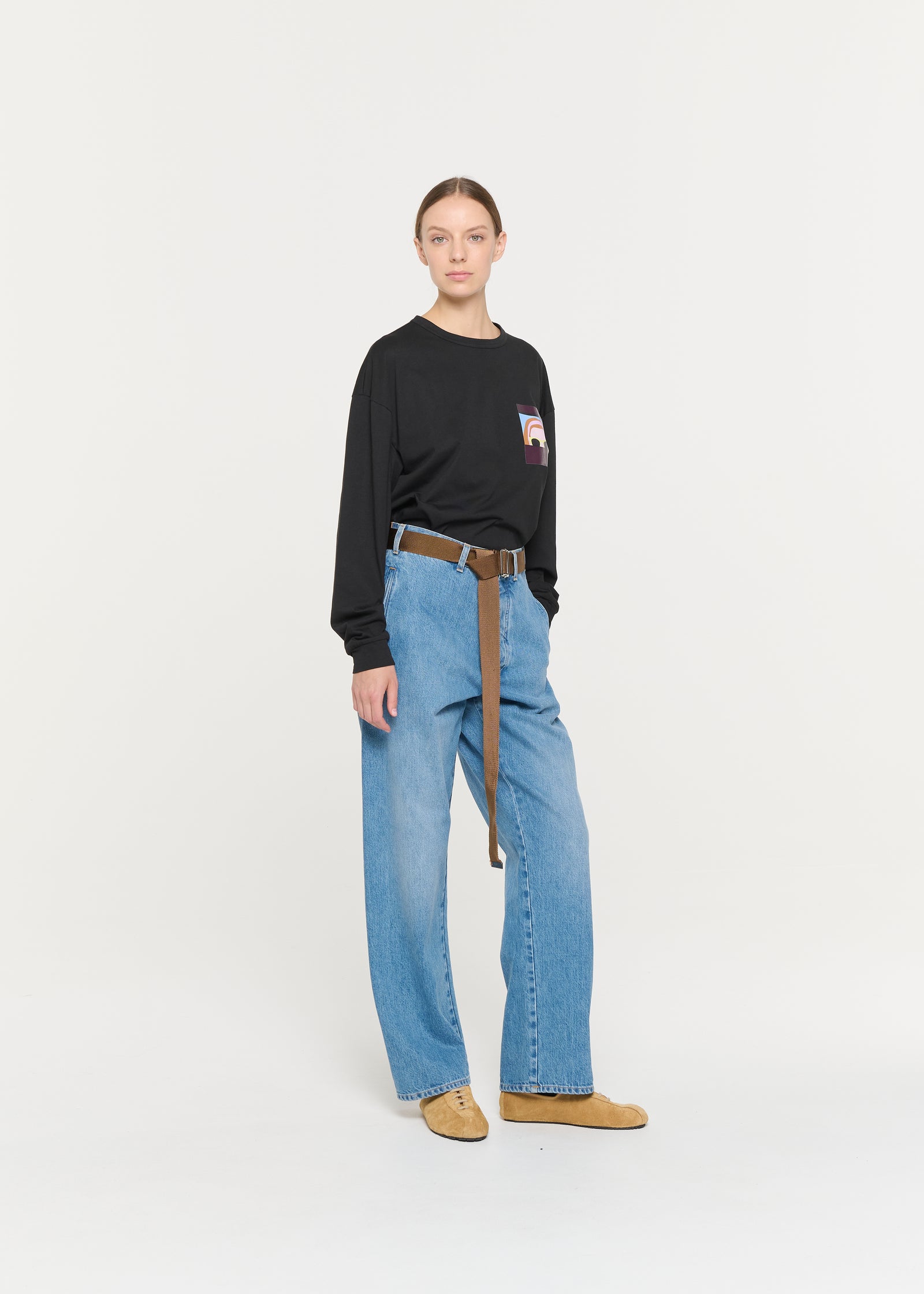 STRAIGHT-LEG BLUE DENIM
