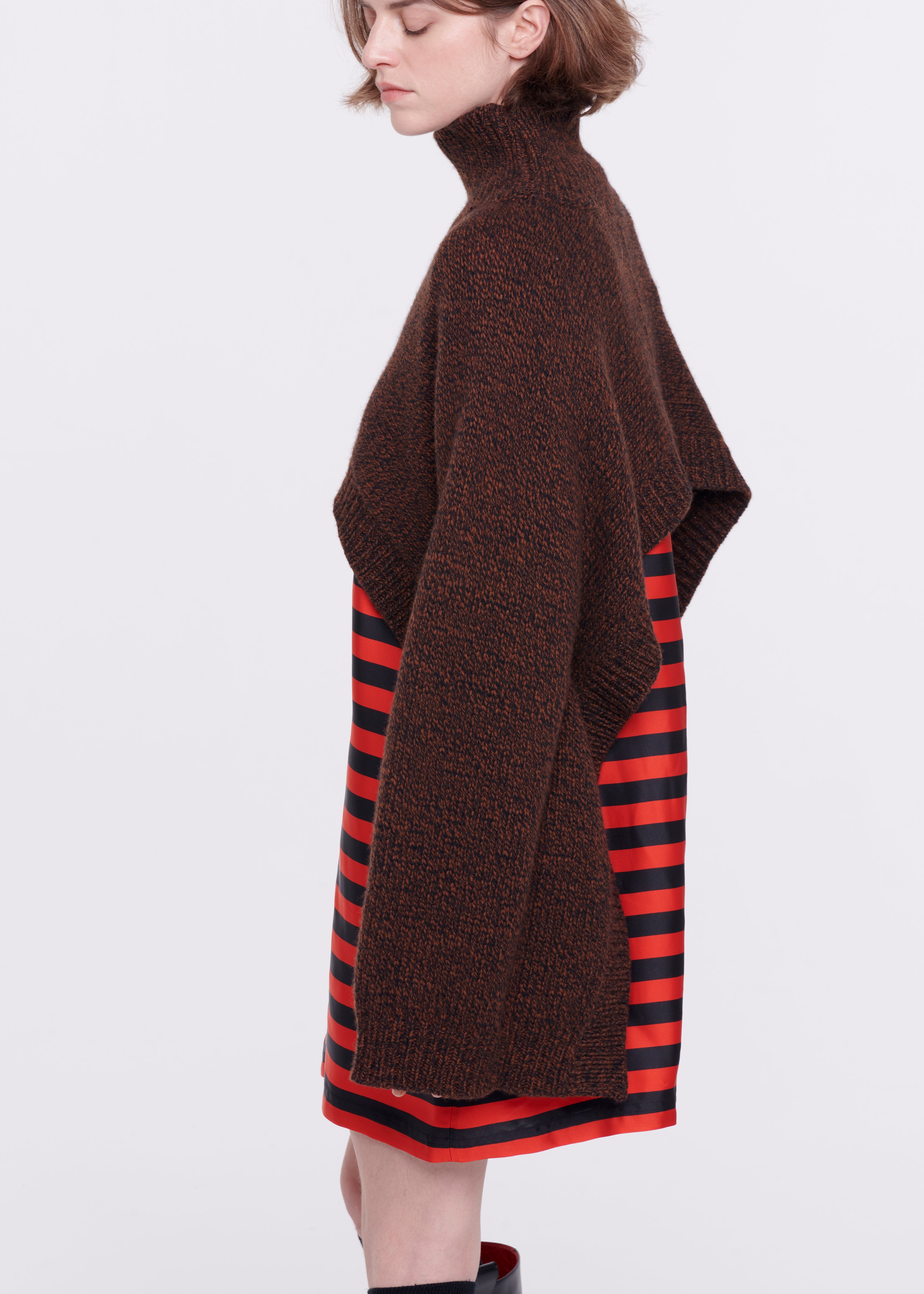 WOOL TURTLENECK CAPE SWEATER