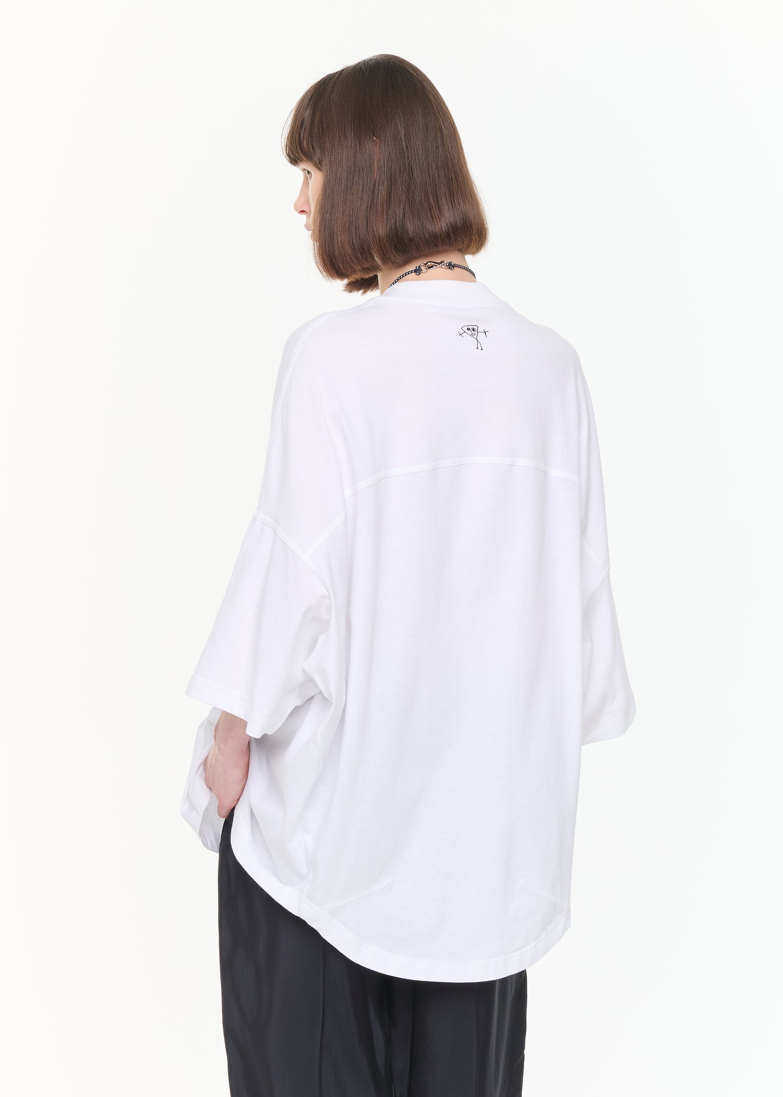 WIDE WHITE T-SHIRT