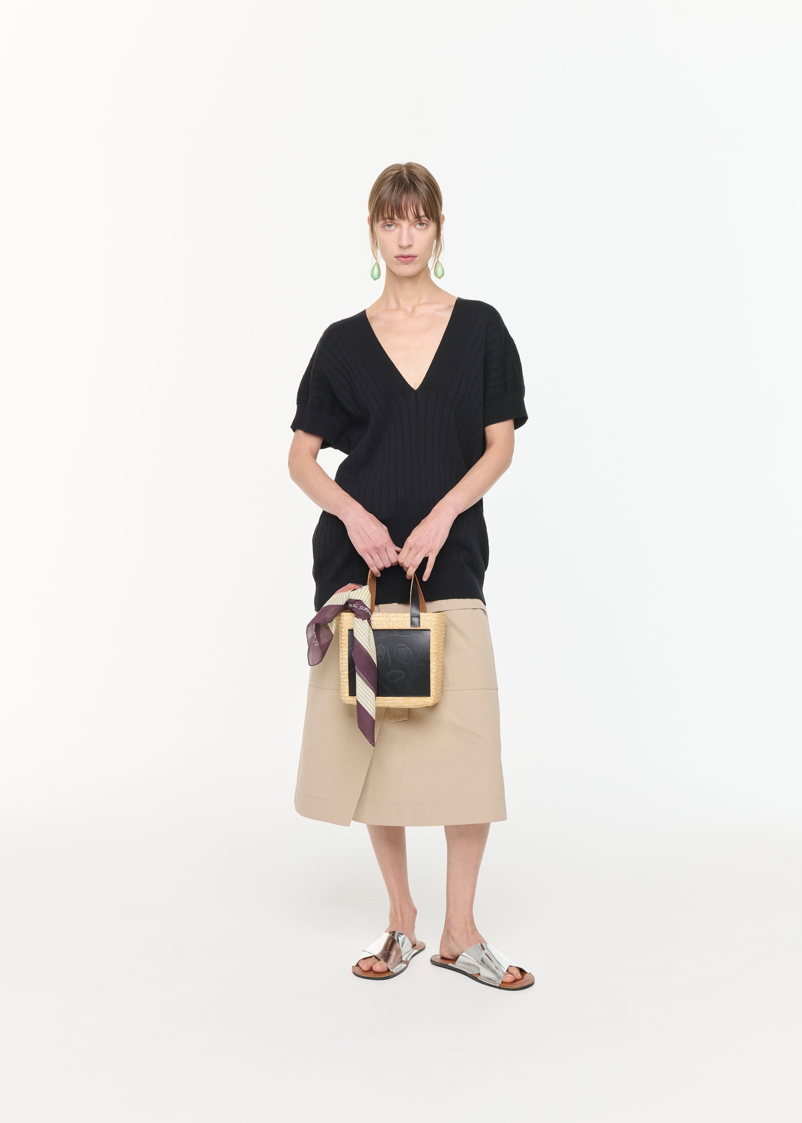 Maglia a coste con scollo a V