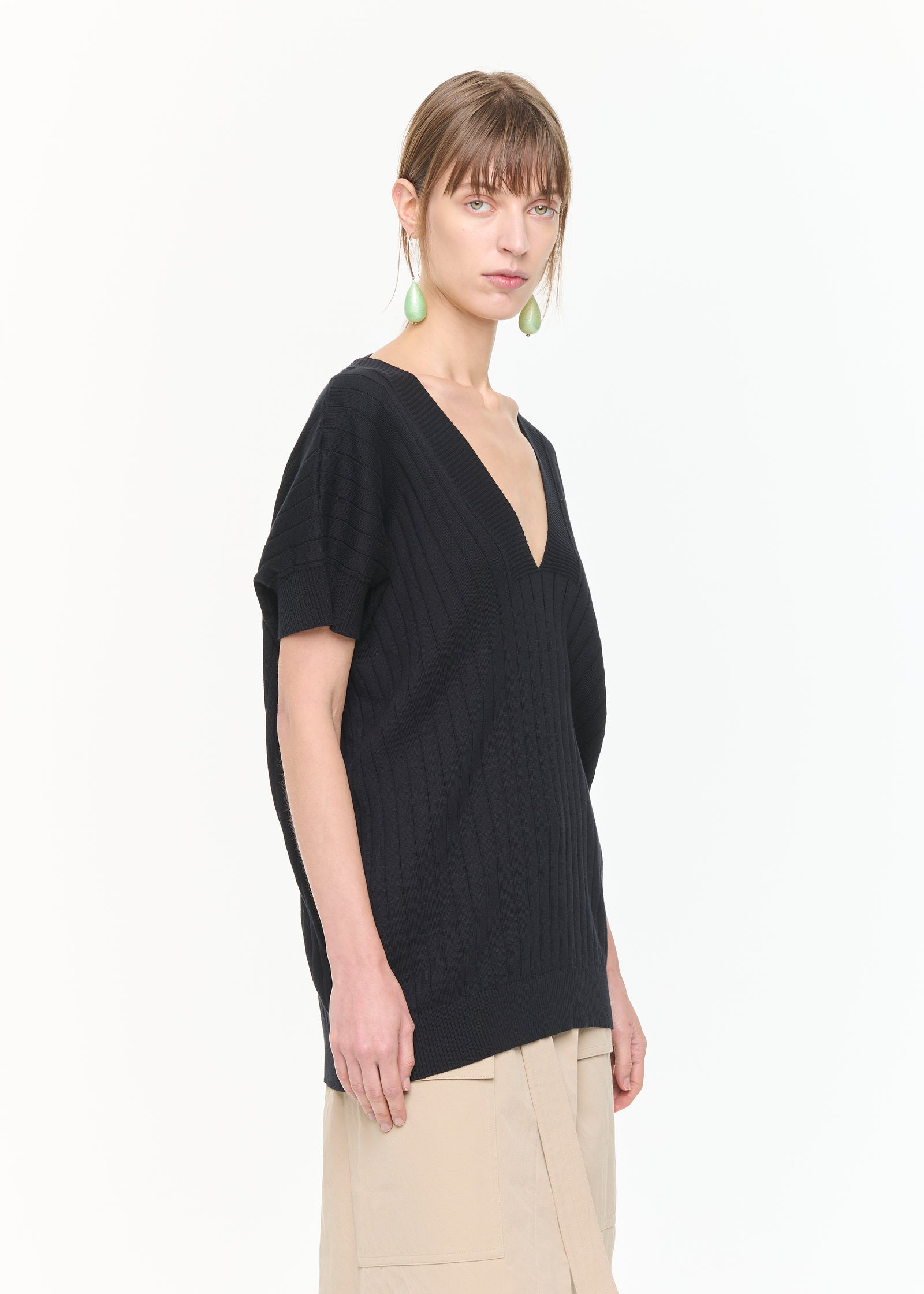 Maglia a coste con scollo a V