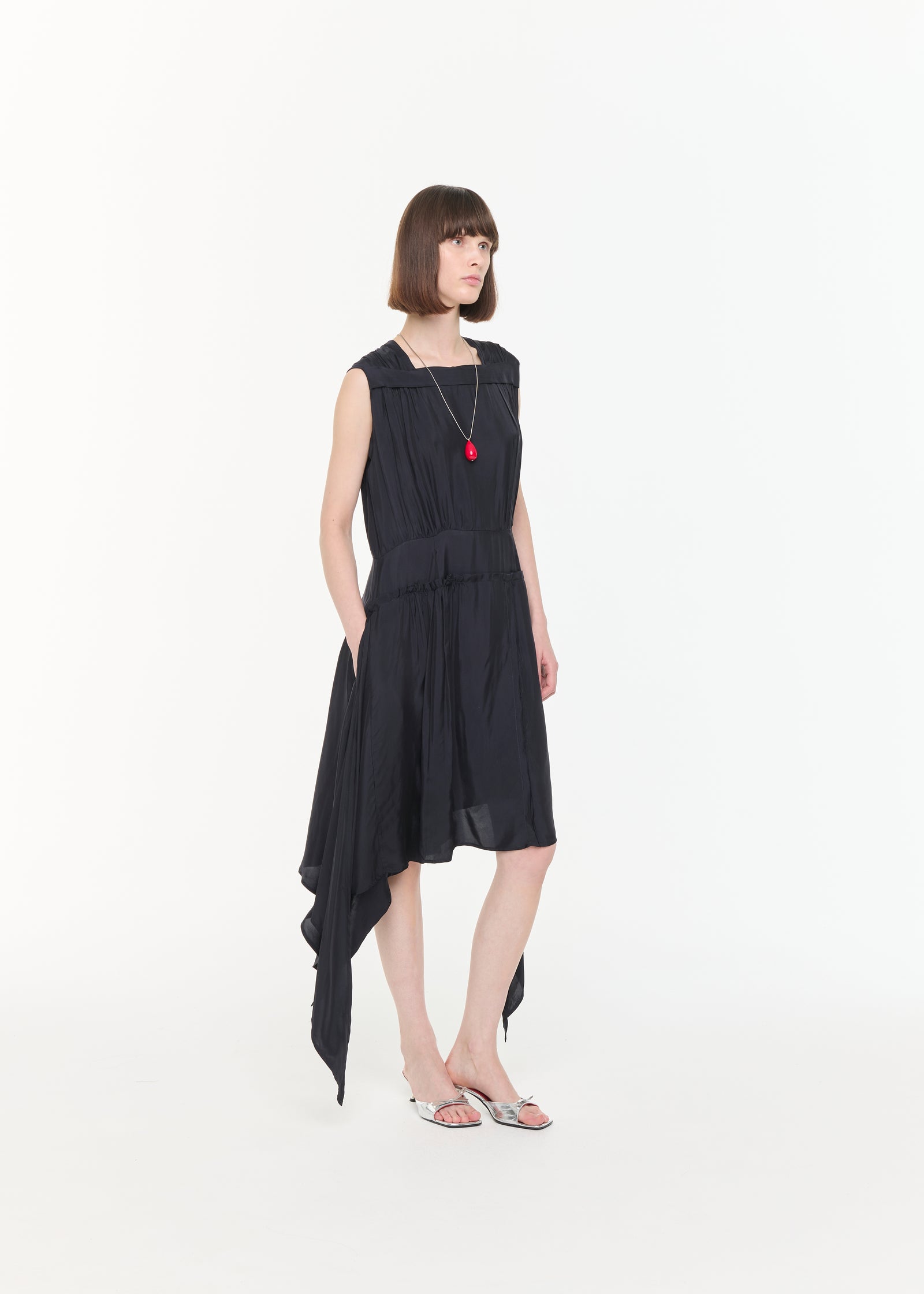 ABITO MIDI ASIMMETRICO IN TWILL