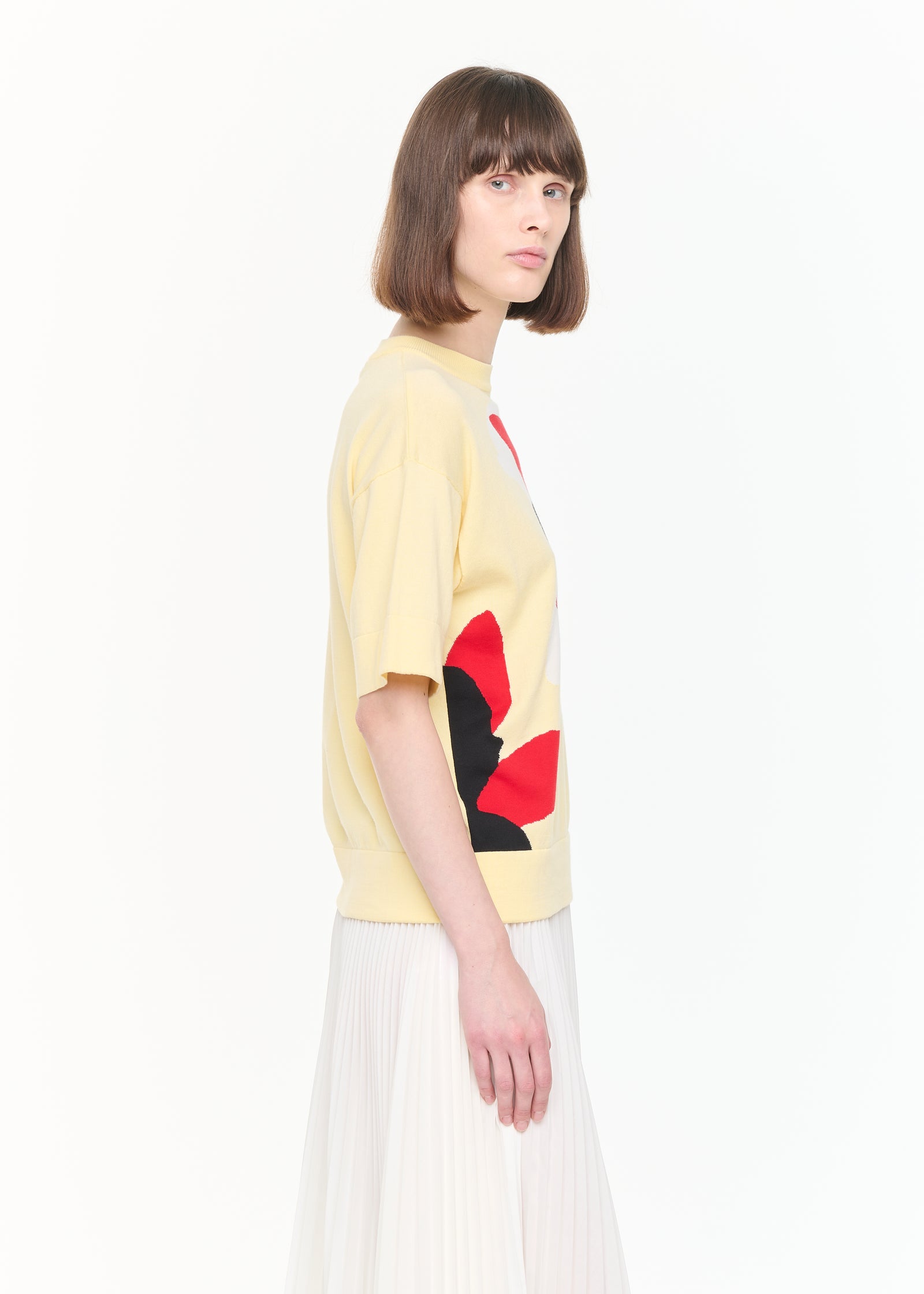 YELLOW FLORAL INTARSIA SHORT SLEEVE KNIT