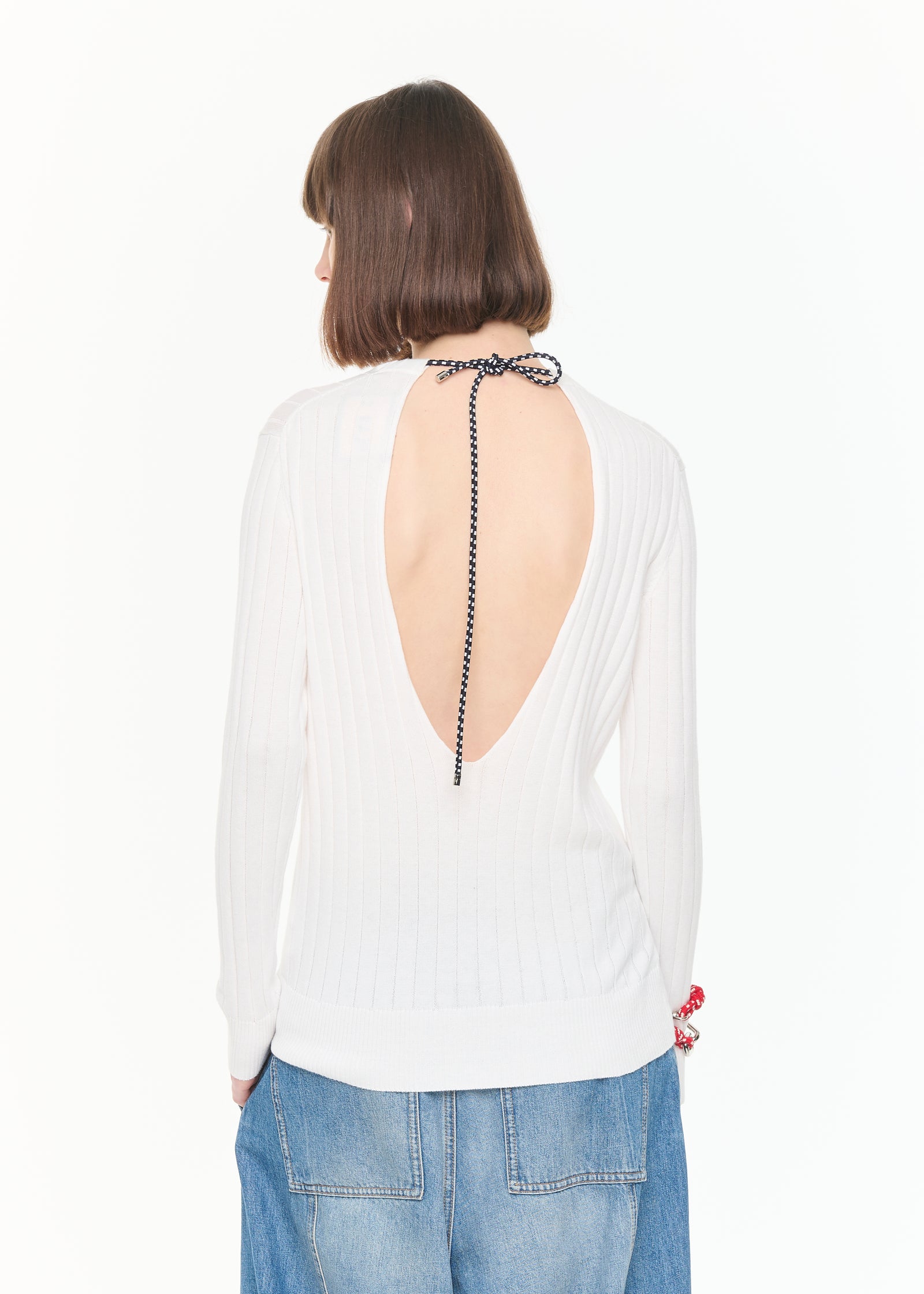 MAGLIA A COSTINE CON MANICHE LUNGHE