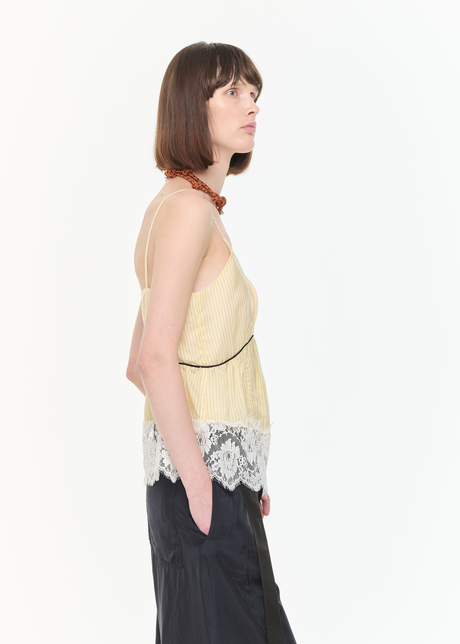 TOP A RIGHE CON ORLO IN PIZZO