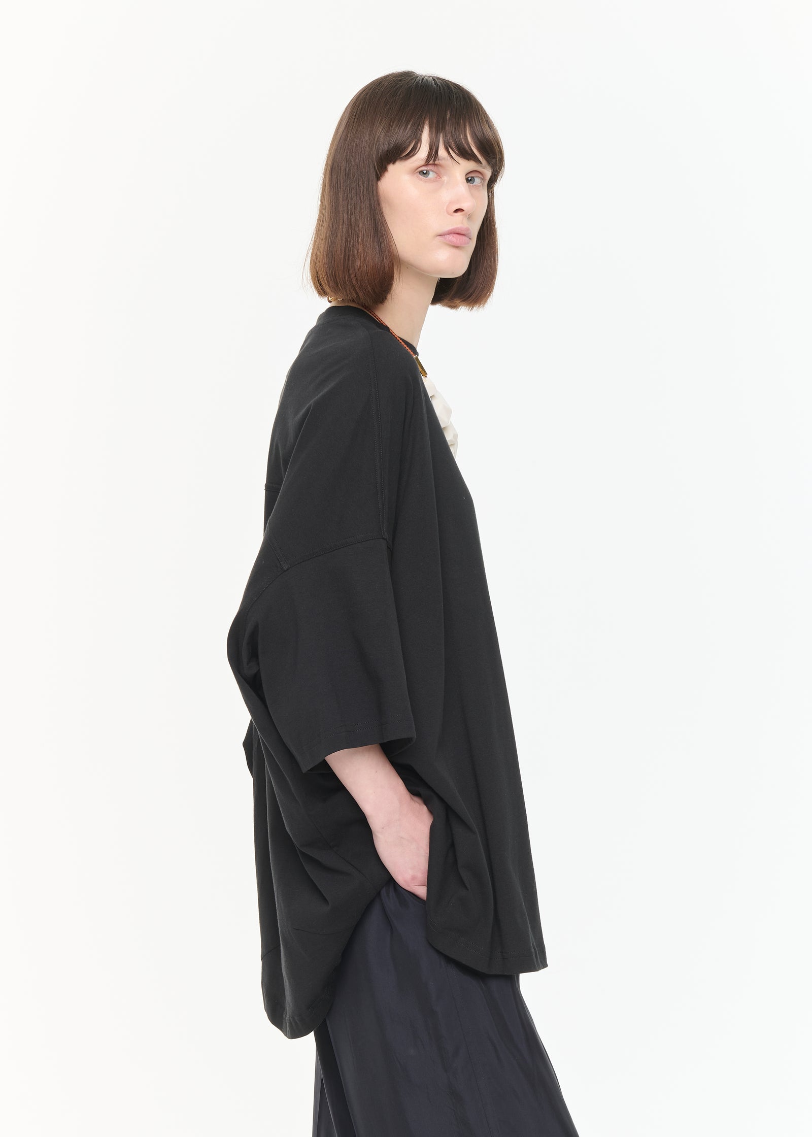 WIDE BLACK T-SHIRT