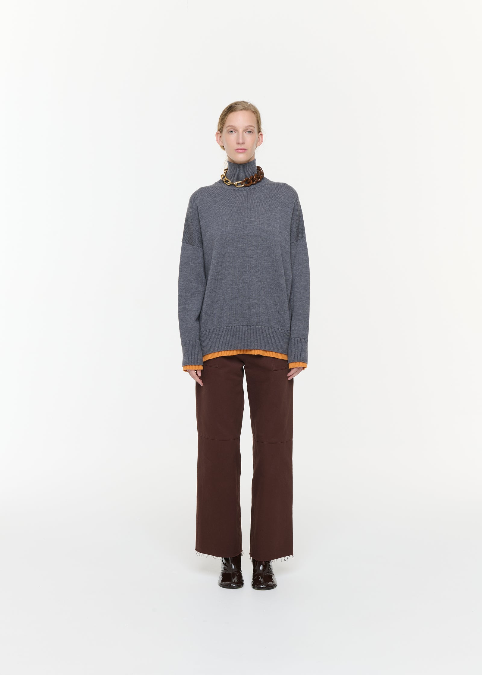 GREY SOFT WOOL TURTLENCK SWEATER