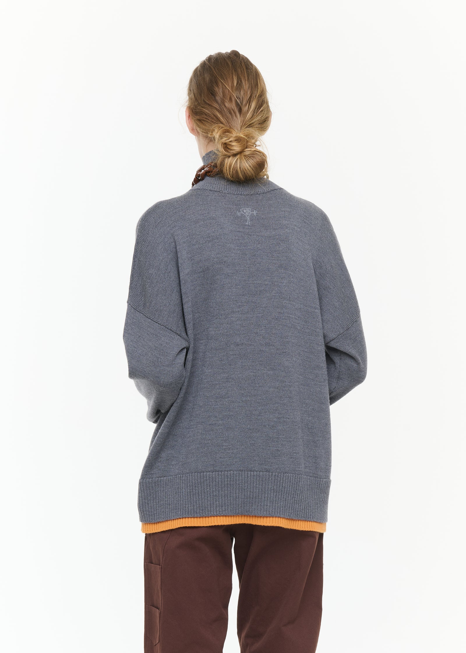 GREY SOFT WOOL TURTLENCK SWEATER
