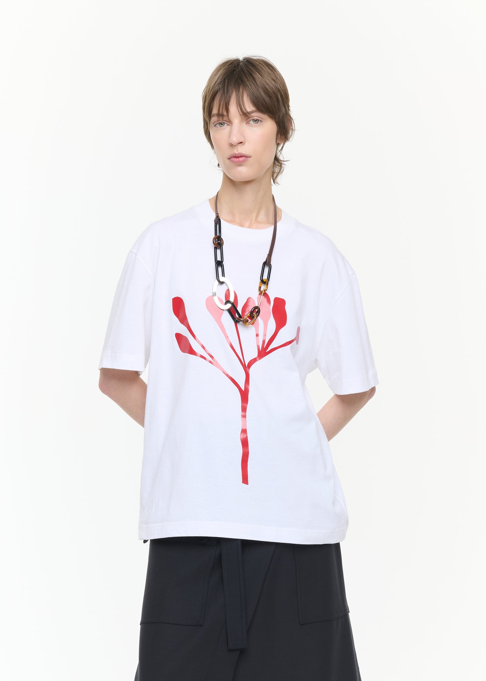 WHITE T-SHIRT WITH FLOWER PRINT
