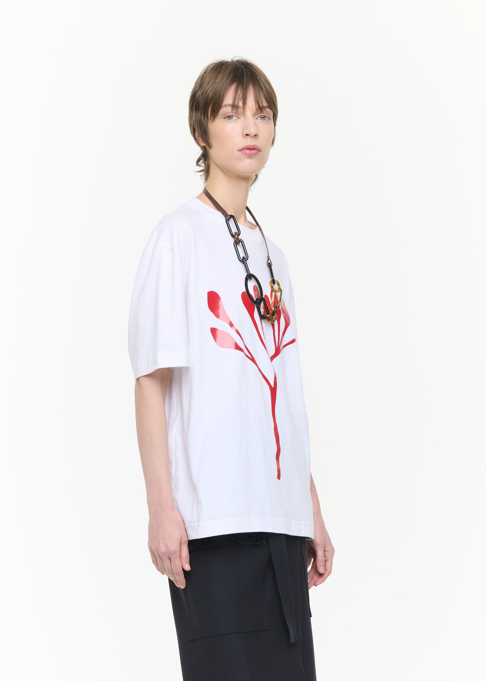 WHITE T-SHIRT WITH FLOWER PRINT