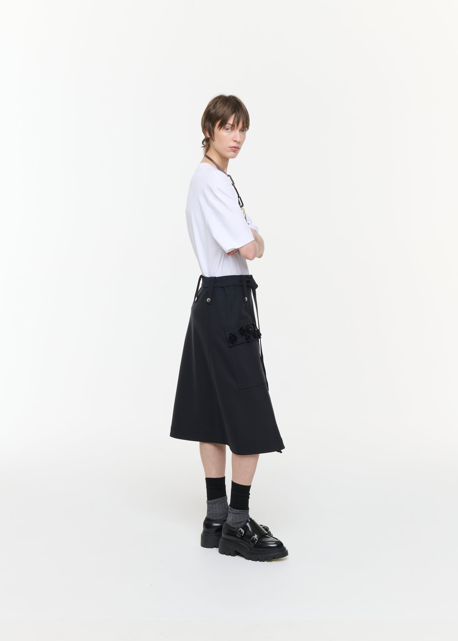 BLUE WRAP SKIRT WITH EMBROIDERED POCKETS