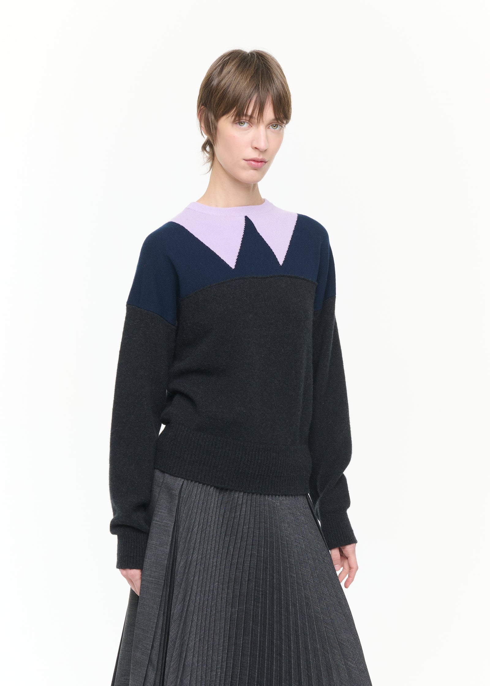 SWEATER WITH INLAY COLLAR