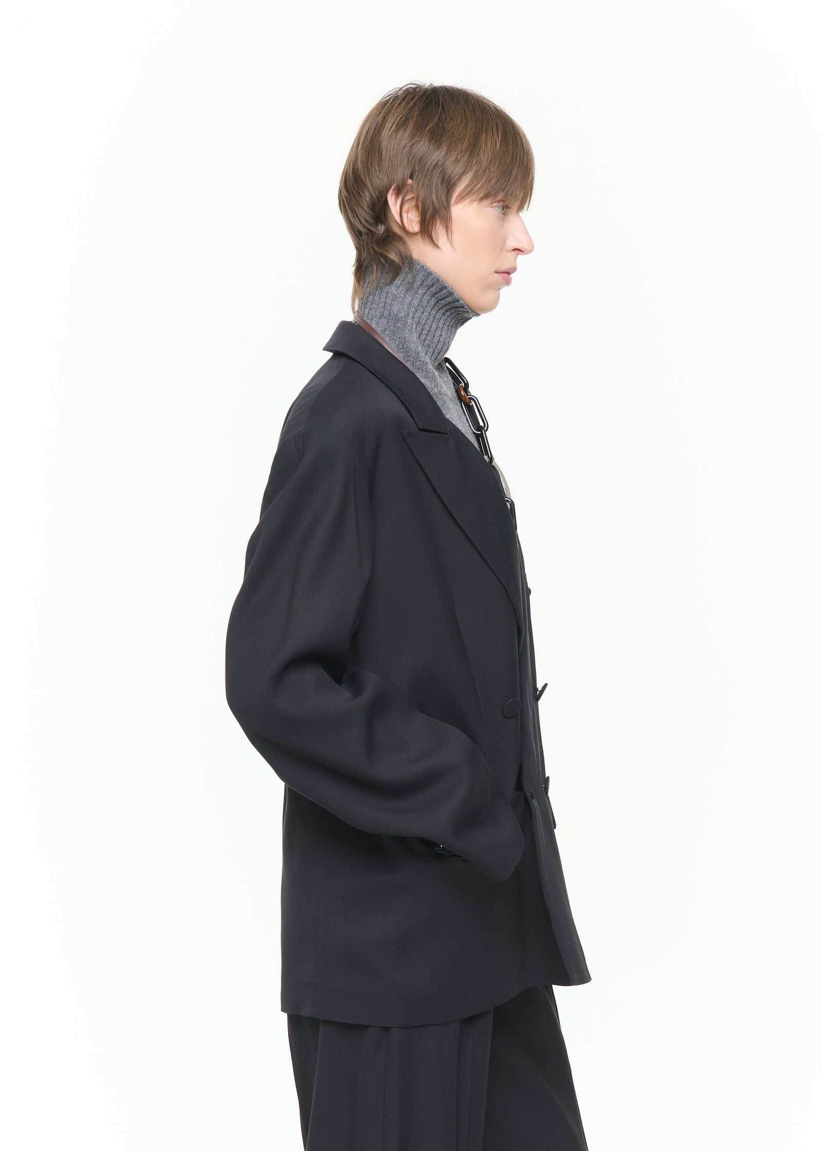 DOUBLE-BREASTED BLACK BLAZER