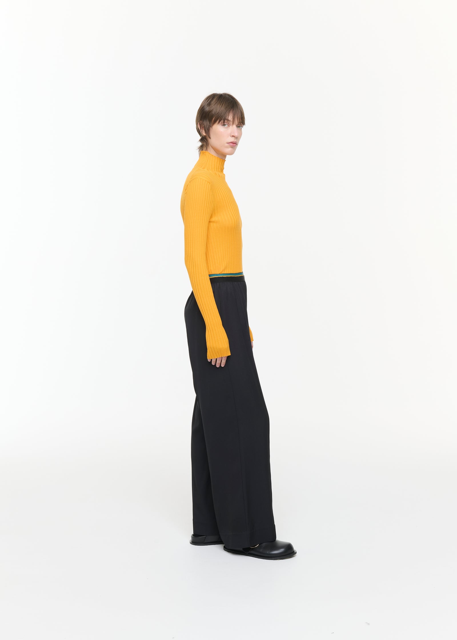 PANTALONI NERI IN ZIBELLINO