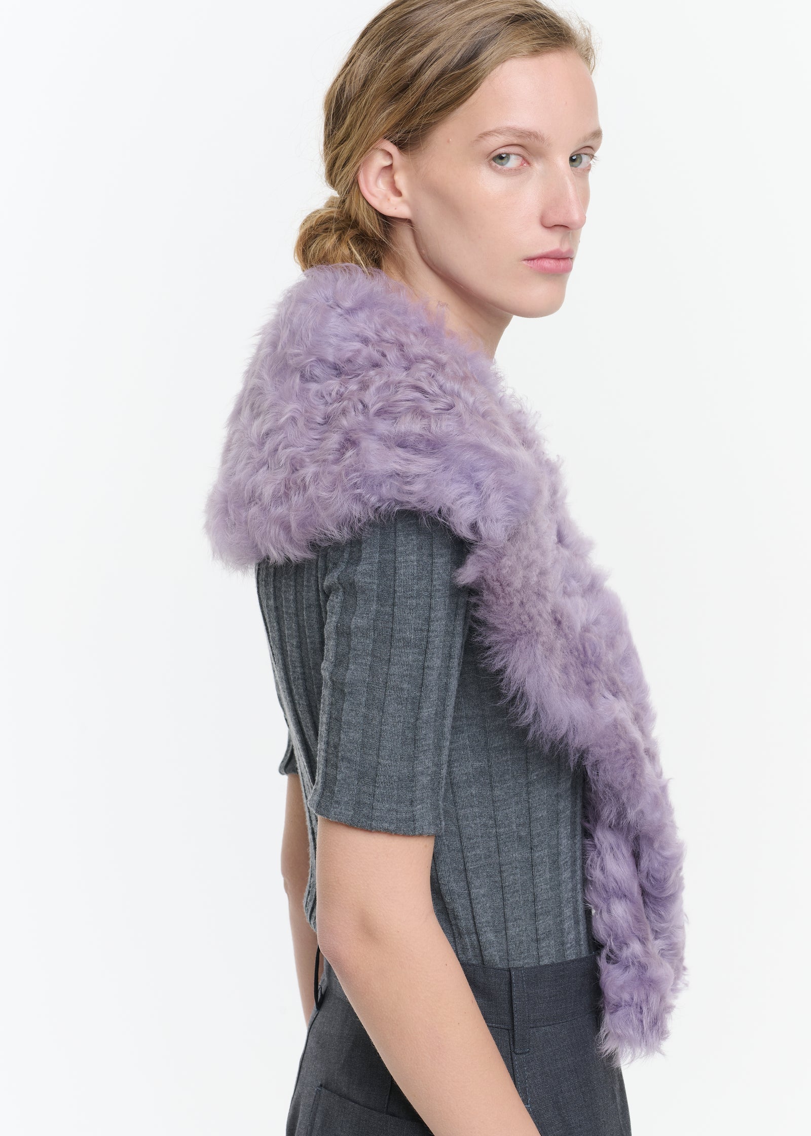 LILAC CURLY SHEARLING REVER COLLAR