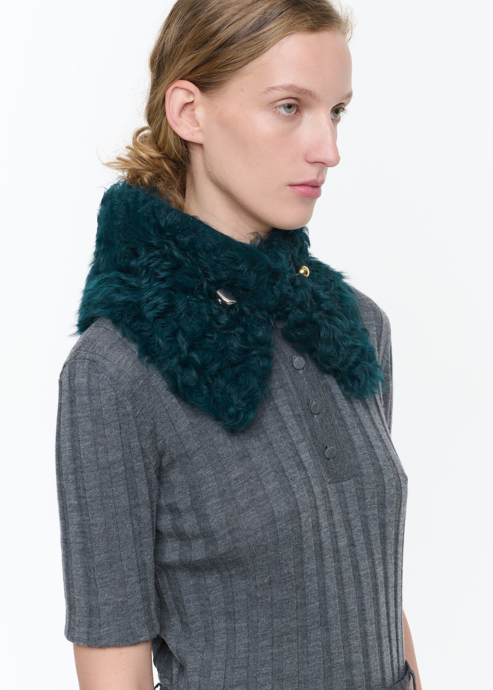 PETROLEUM CURLY SHEARLING SHORT COLLAR