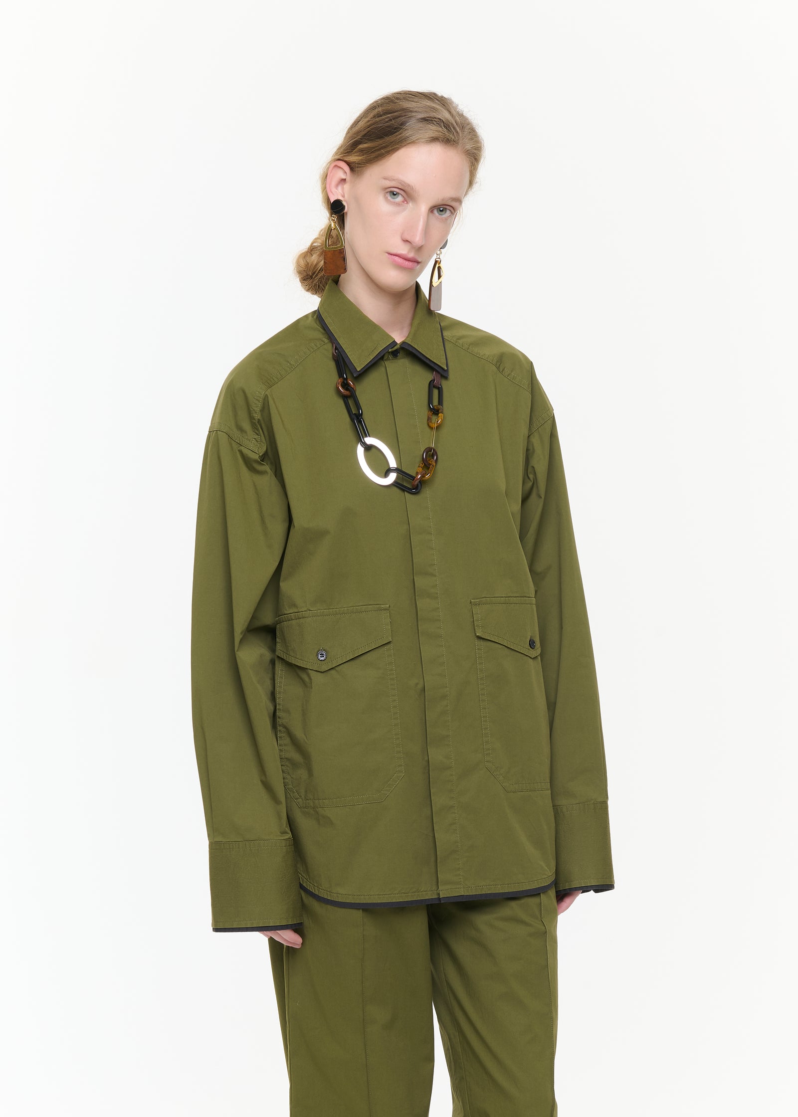 CONTRAST TRIM UTILITY SHIRT