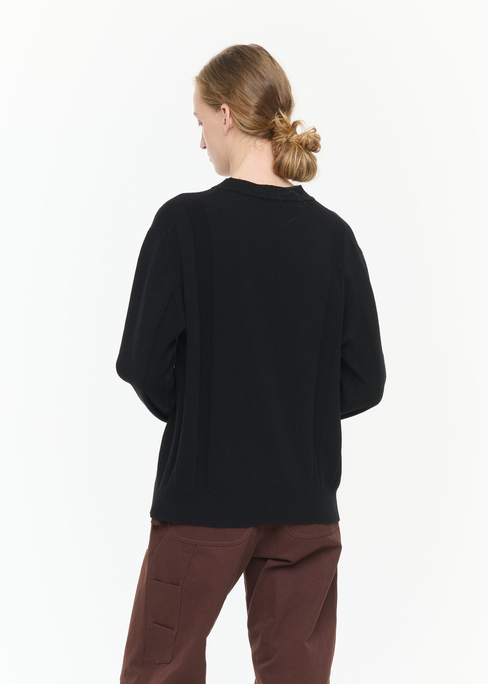 BLACK INTARSIA WOOL SWEATER WITH PINK FLOWER