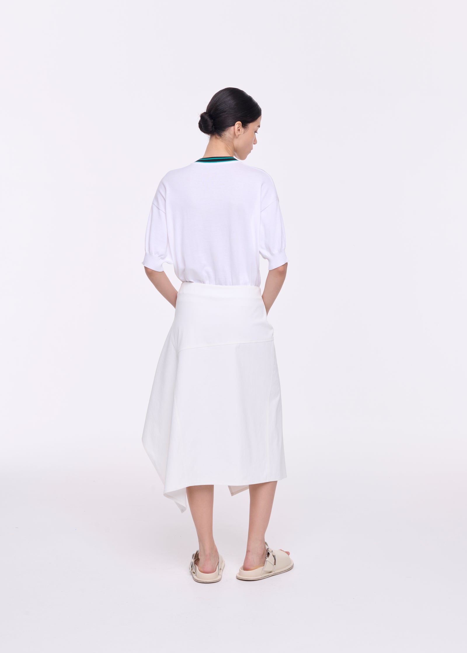 WHITE PANEL SKIRT WITH SIDE SLIT