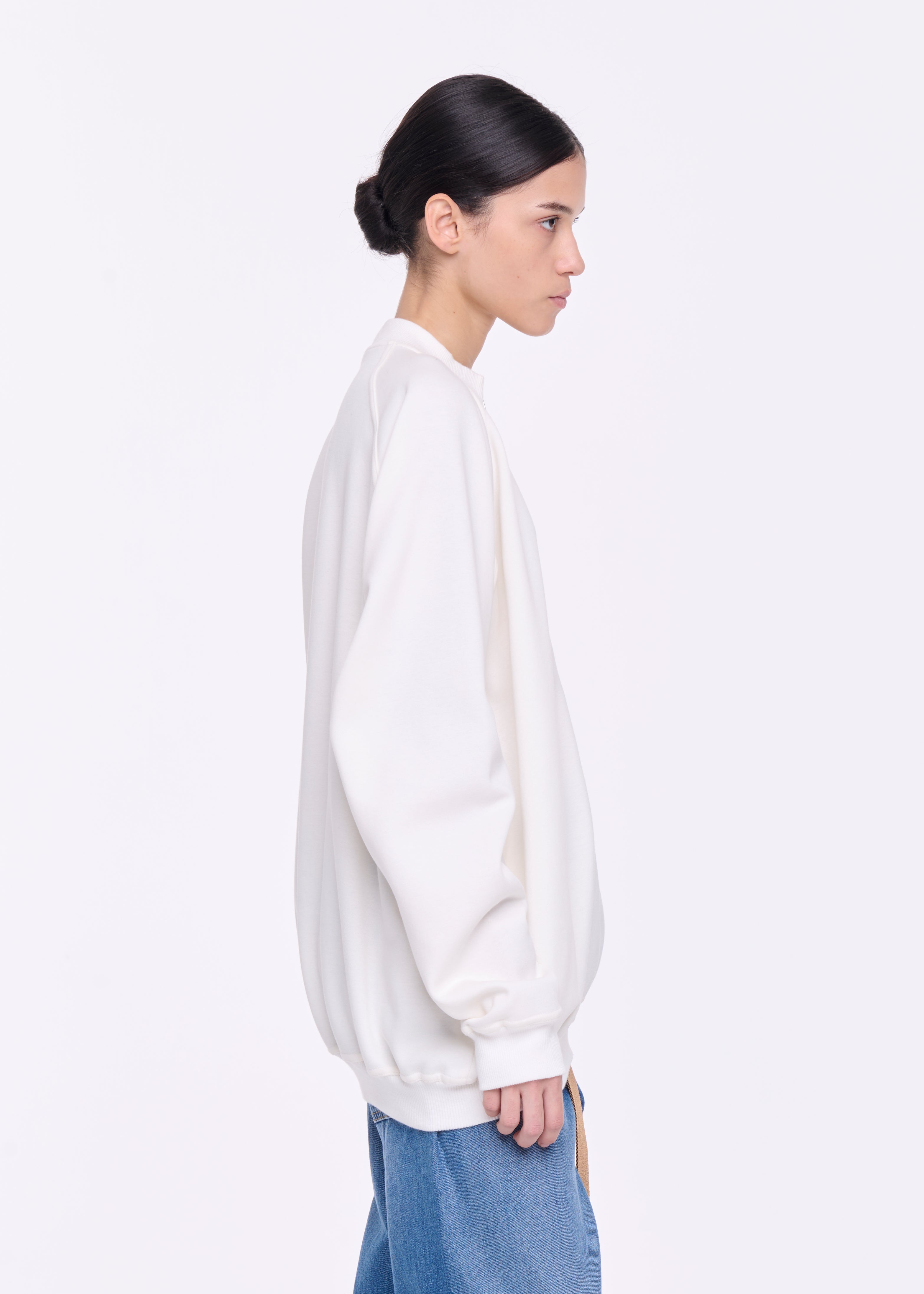 WHITE ZIP-UP JERSEY SWEATER