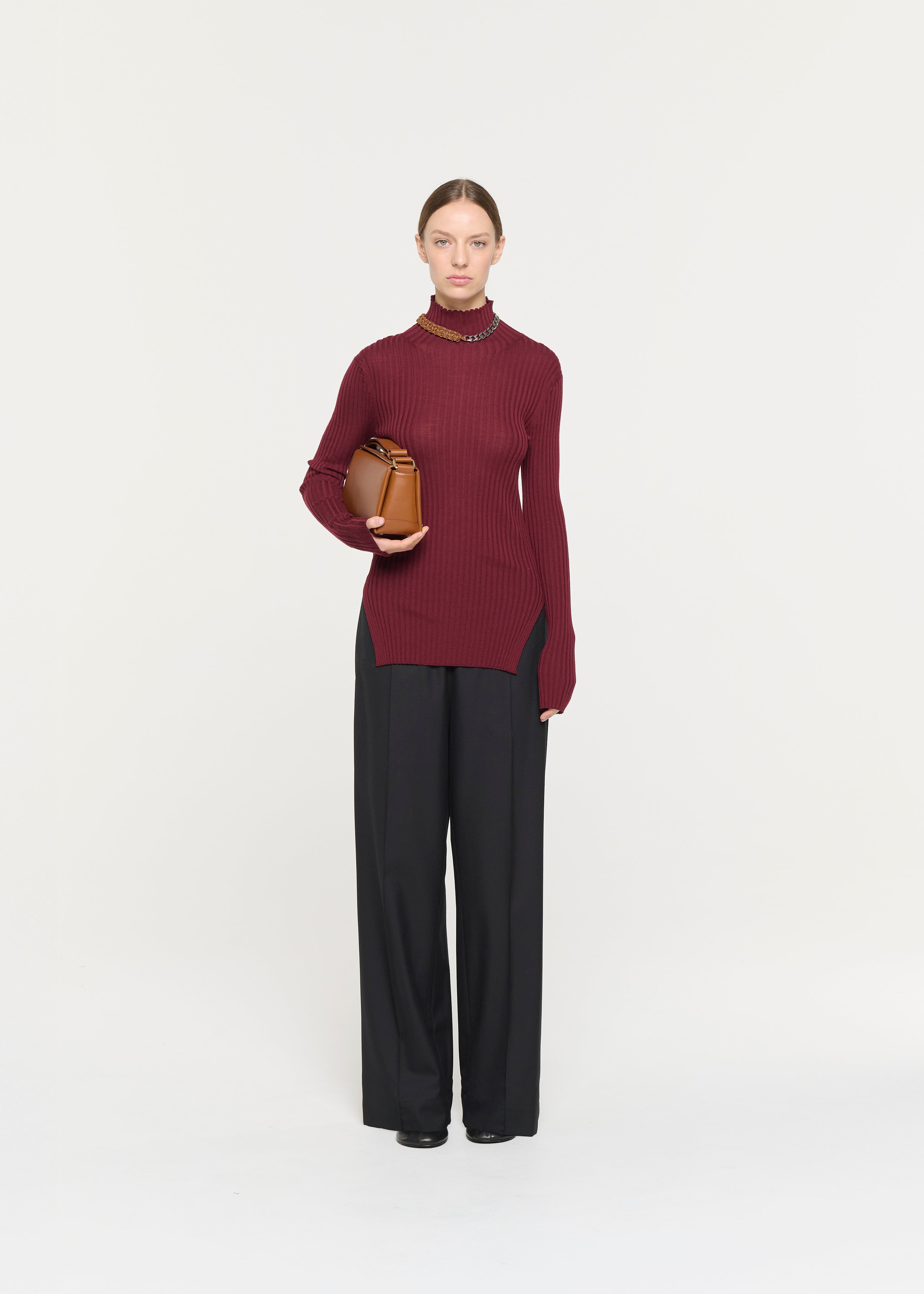 BURGUNDY MERINO TURTLENECK SWEATER
