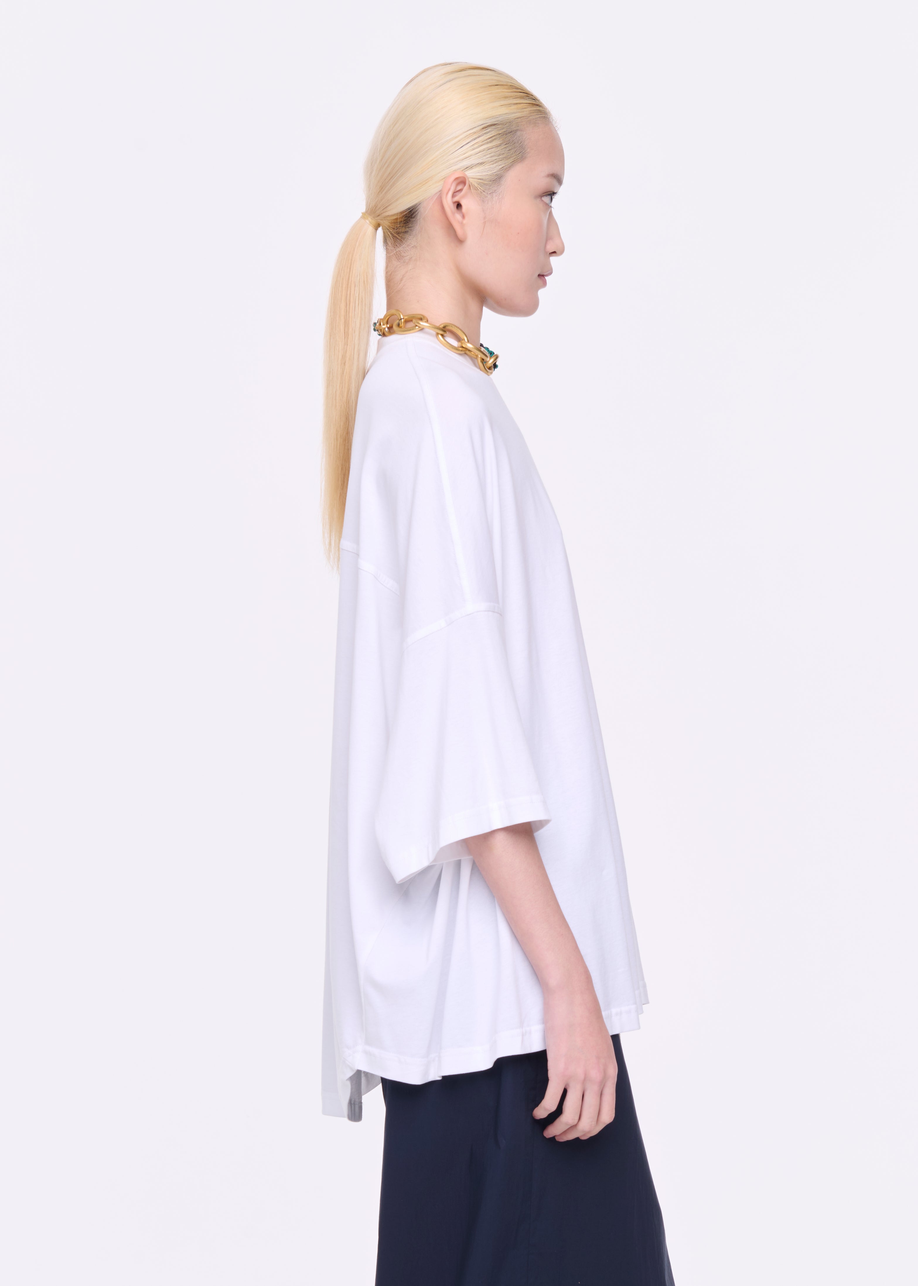 WHITE WIDE SLEEVED T-SHIRT