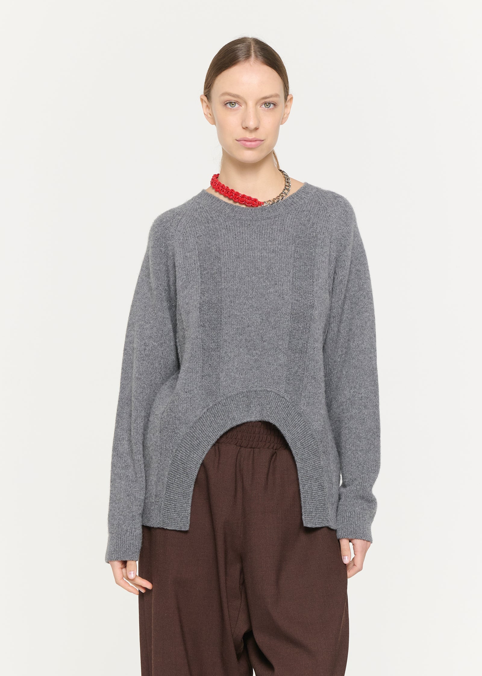 GREY CREW NECK SWEATER