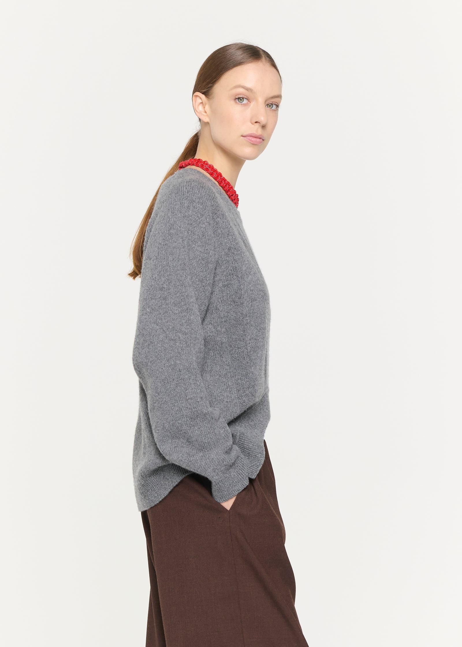 GREY CREW NECK SWEATER