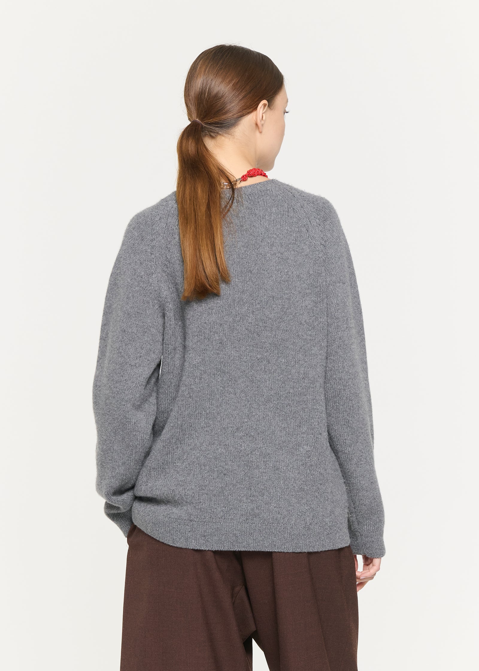 GREY CREW NECK SWEATER