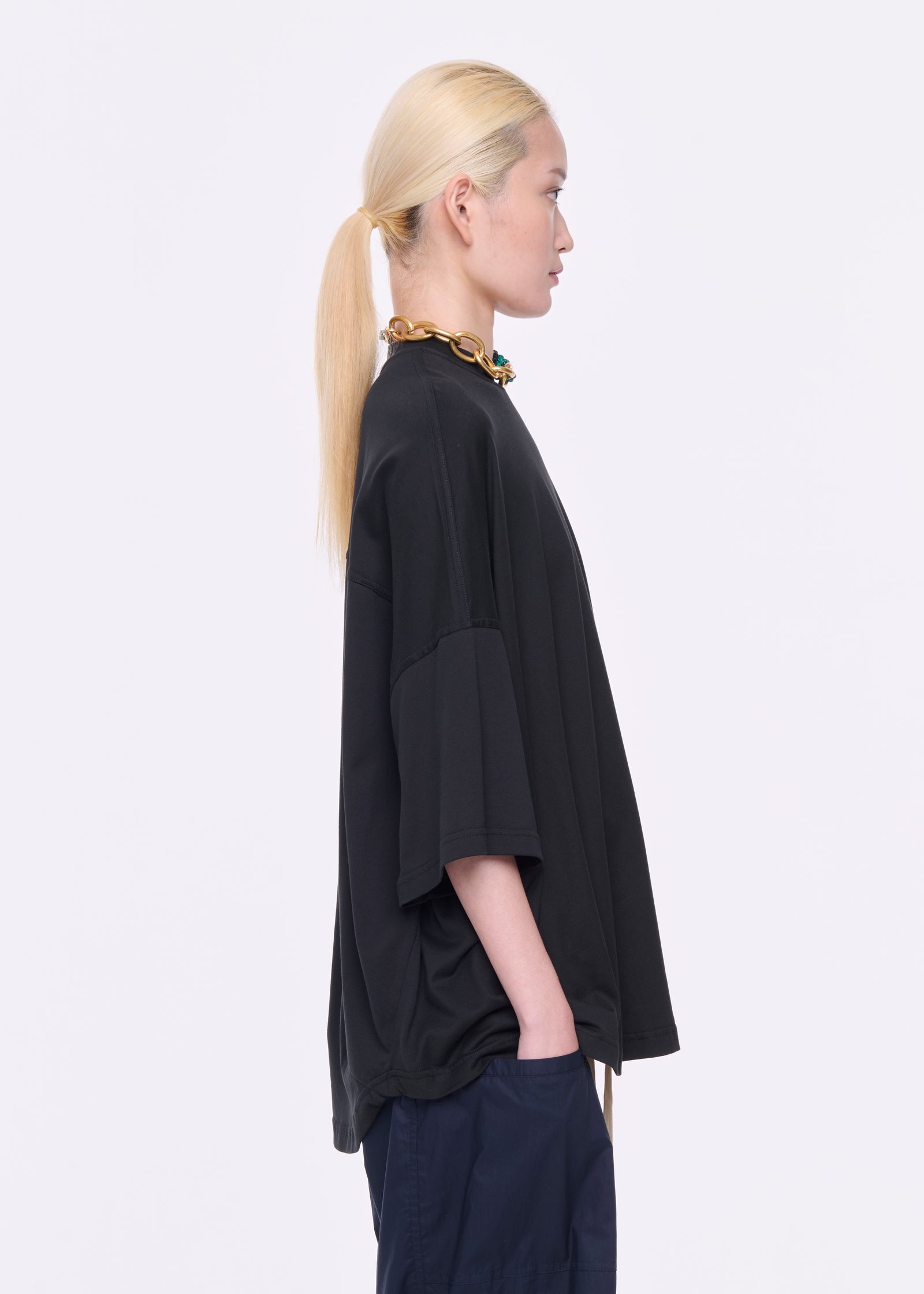 BLACK WIDE SLEEVED T-SHIRT