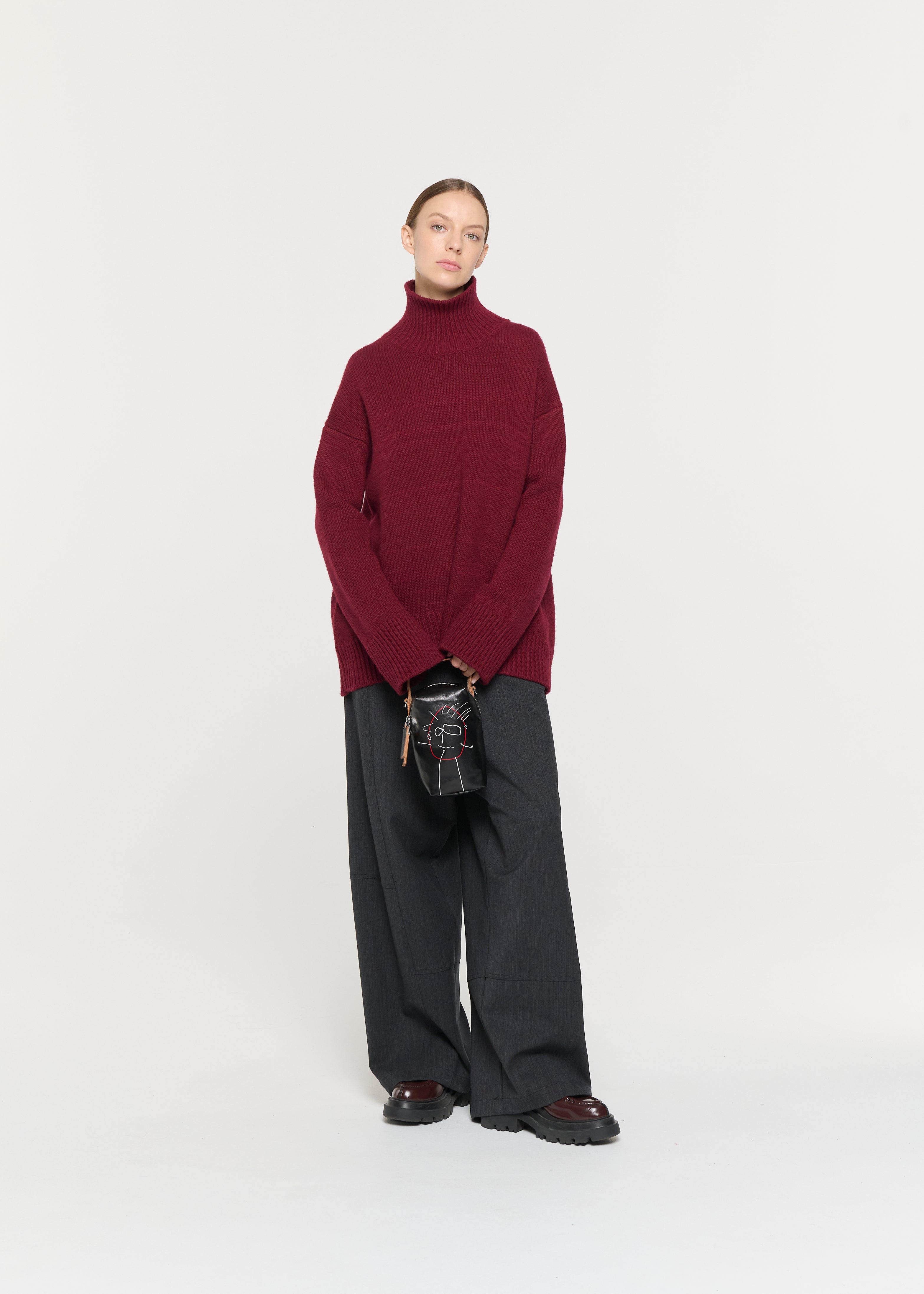 CASHMERE TURTLENECK SWEATER BURGUNDY