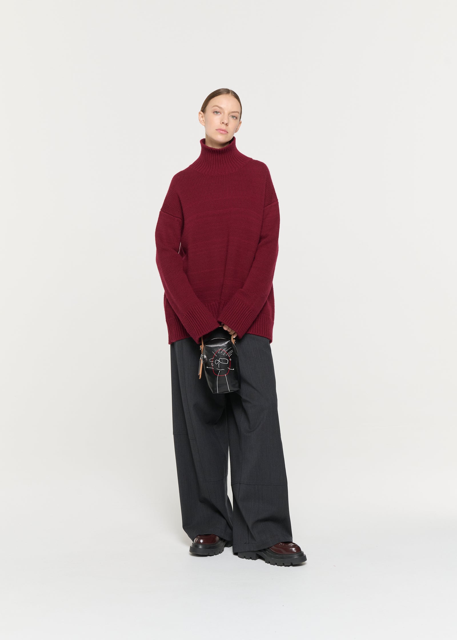 CASHMERE TURTLENECK SWEATER BURGUNDY