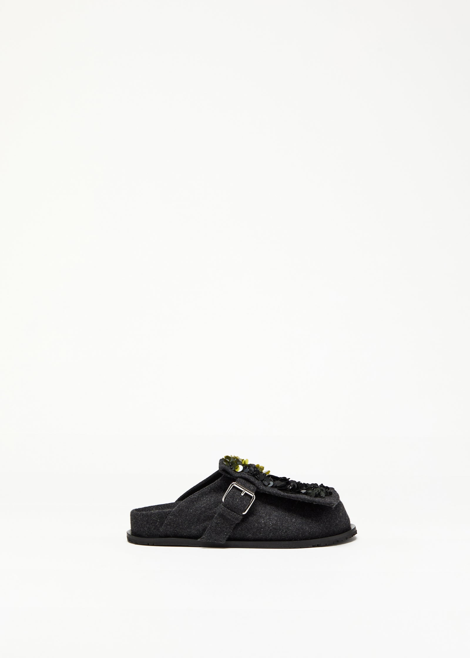 WOOL CLOGS WITH REMOVABLE EMBROIDERED FLAP