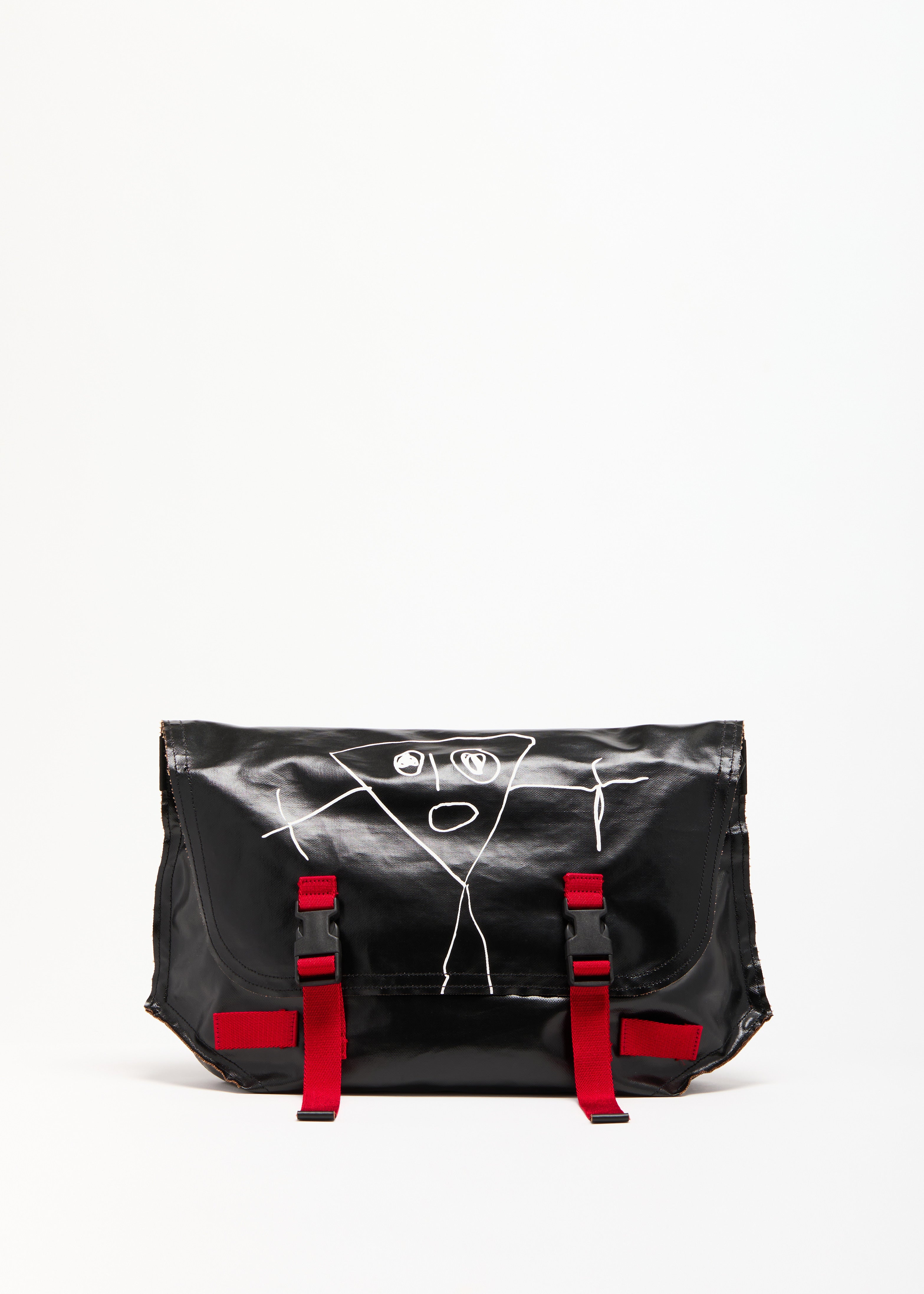 PILI AND BIANCA MEDIUM MESSENGER BAG