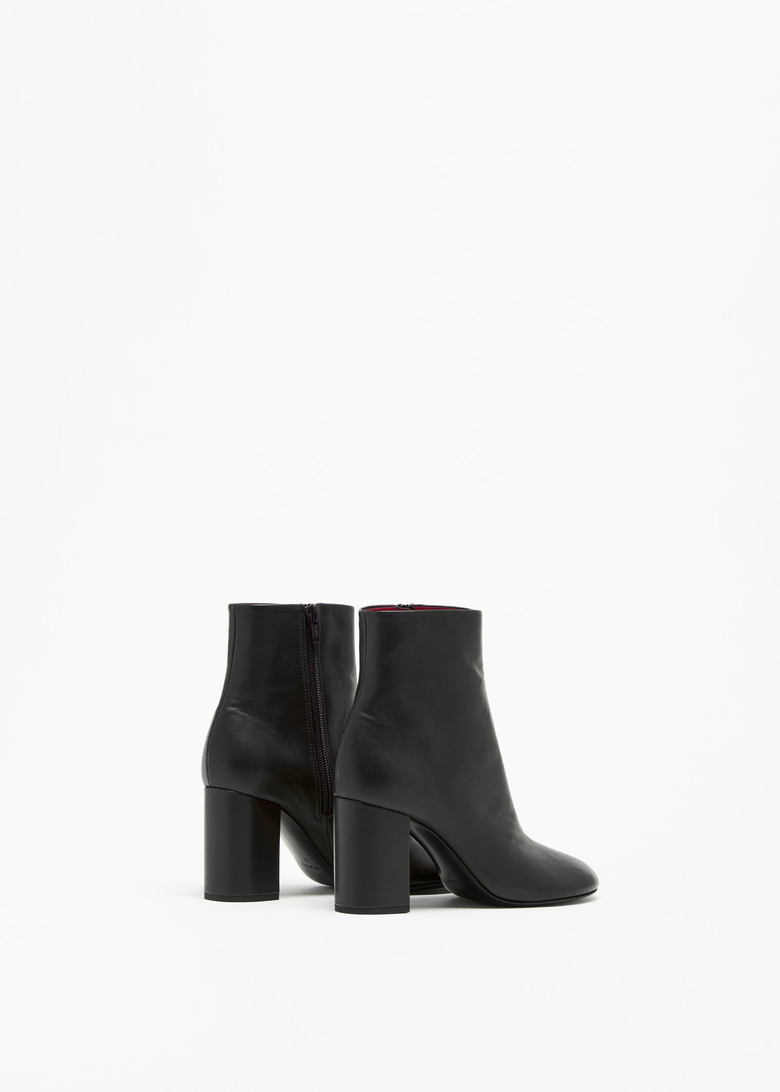 BLACK LEATHER HEELED ANKLE BOOTS