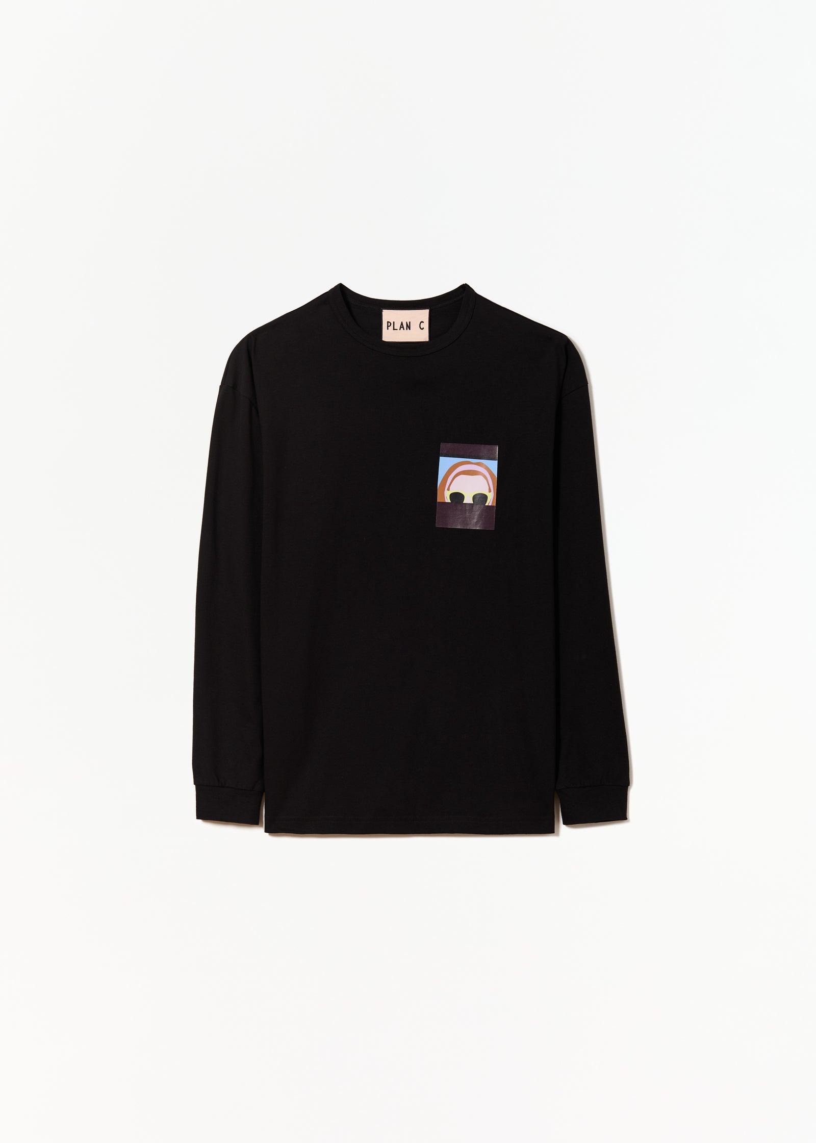 LONG SLEEVED BLACK T-SHIRT